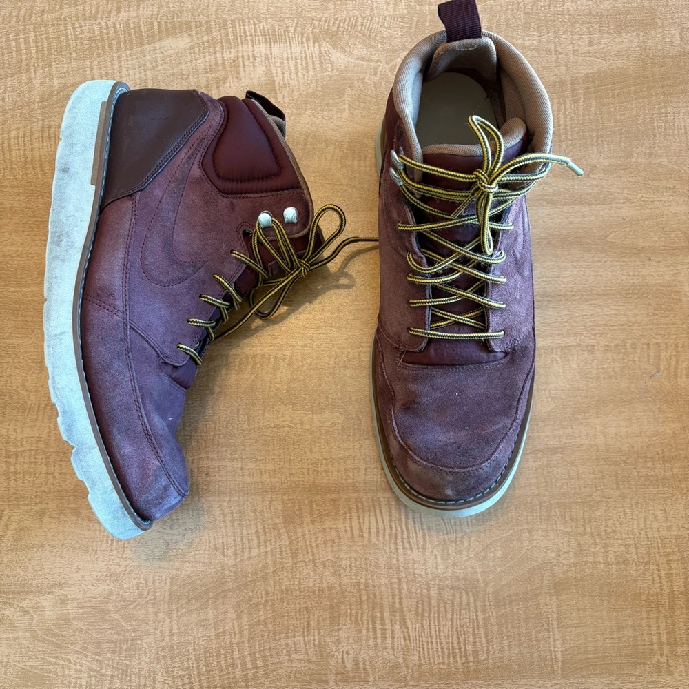 Men's Nike Boots